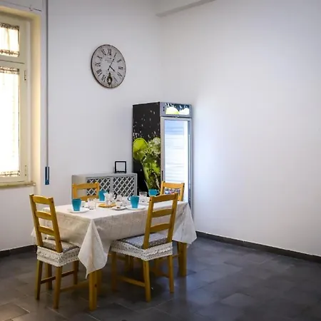 Apartment One Bedroom Nolana